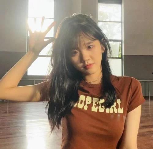 井川里矛吃瓜视频,揭秘娱乐圈幕后故事