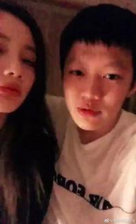 佟年吃瓜视频大全,揭秘娱乐圈幕后故事