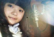 女孩吃瓜吵架视频播放,女孩吃瓜吵架视频引发网友热议，揭秘背后真相