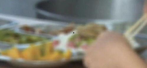 一家人吃瓜中毒视频真实